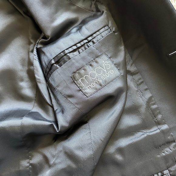 Alfani (Macy’s) 2 piece suit - Picture 4 of 7